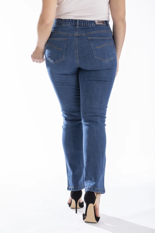 Jeans Vestibilità Regular a Vita Alta Elasticizzato